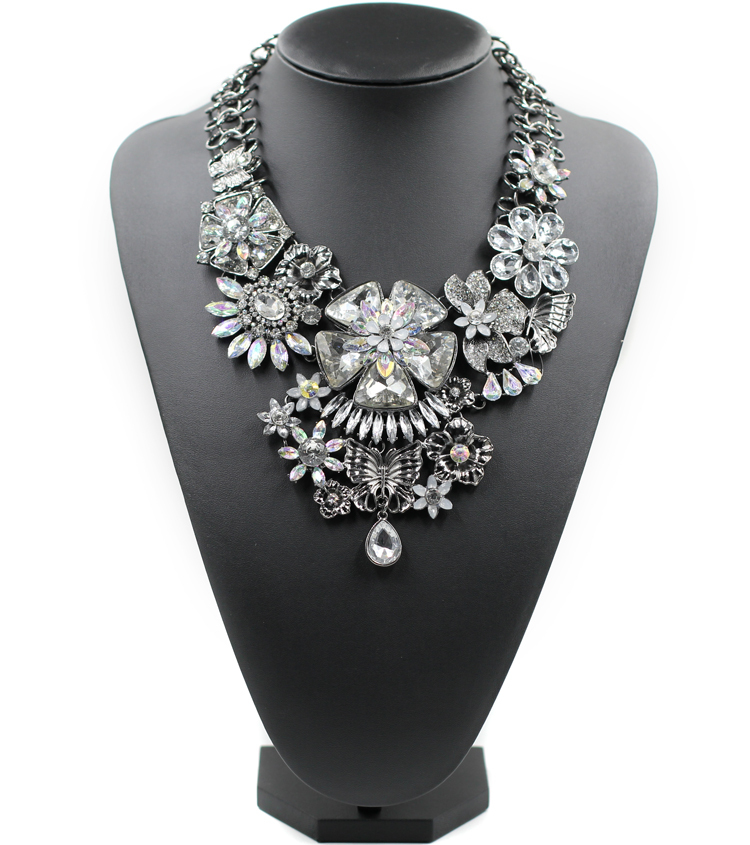 เครื่องประดับออกแบบการจัดแสดงรูปแบบหน้าอกลำคอที่กำหนดเองในการแสดงนางแบบเรซินกำมะหยี่สำหรับสร้อยคอ