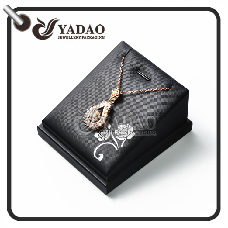 Elegant black pendant display stand light wood base leather cover for counter display