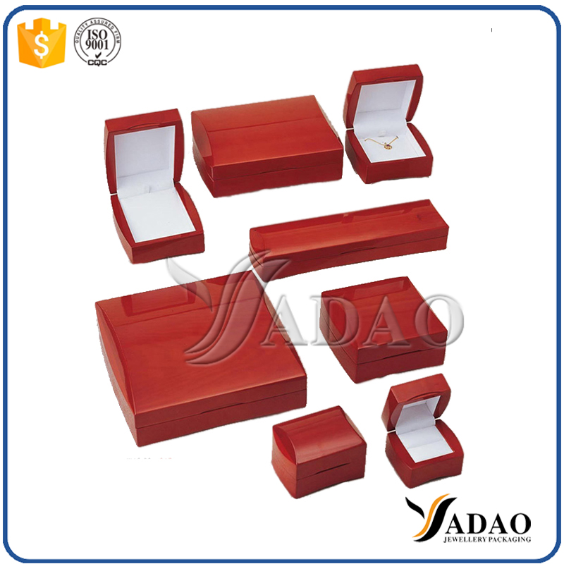 Factory sale directly High light Painting finish jewelry boxes Gloosy finish wooden box for Ring Earring Pendant Packaging and display boxes
