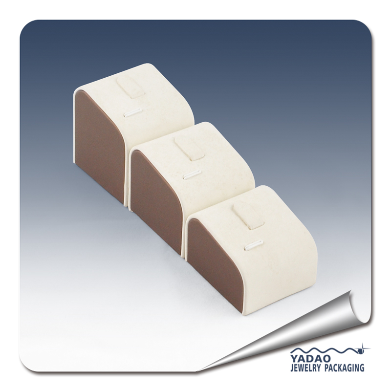 Fashion leather cream with brown side color ring display stand have 3 size for one set made in China