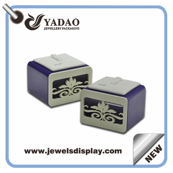 Fashion leather + wooden ring display stand with your logo made in China