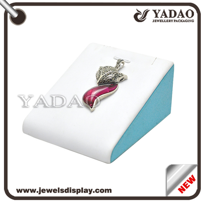 ที่มีคุณภาพดี pu หนังน่ารักที่กำหนดเองผู้ถือสร้อยคอ