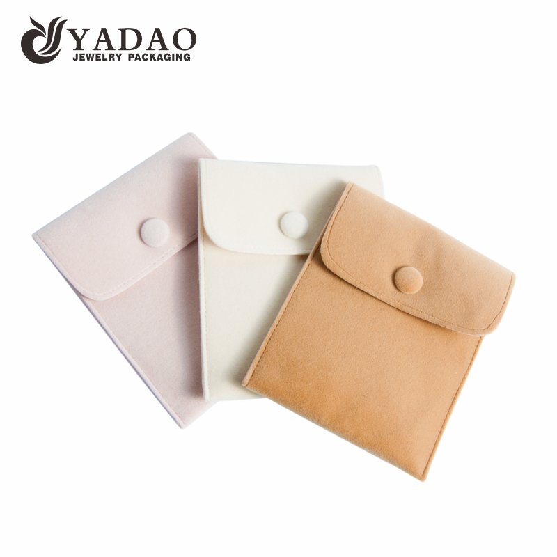 Ručně vyrobené sametové pouzdro s potiskem a tiskem loga