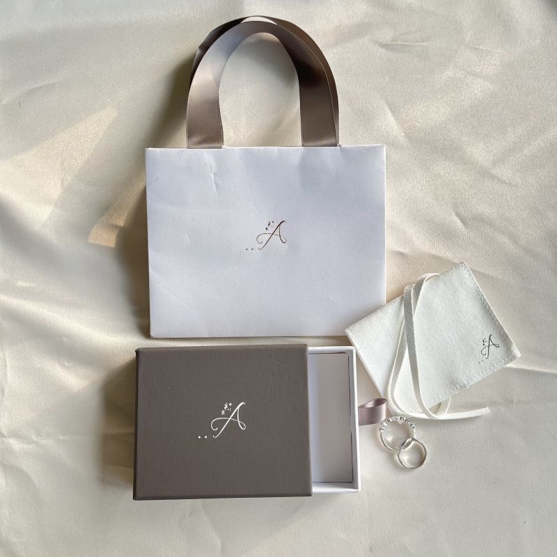 Ins popular drawer paper box jewelry packaging box with pouch and pad inside