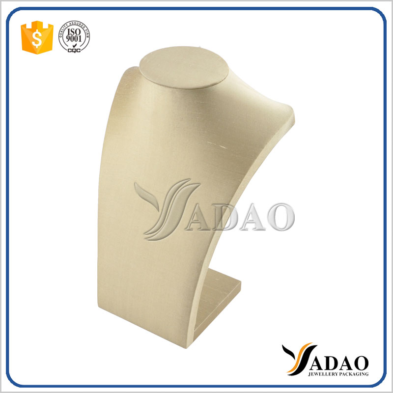 Luxury handmade high-end customized color wholesale mdf+pu leather neclace display stands/necklace bust made in Yadao