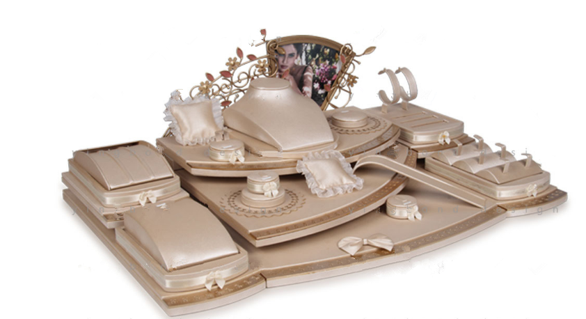 Luxury logo printed pu leather cover wood jewelry showcase display set display stands for jewelry show