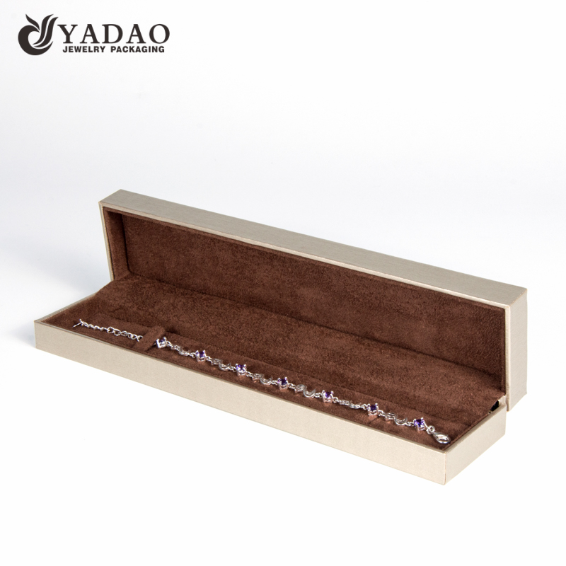 Manufacture Plastic box jewelry packaging velvet inside customize with logo