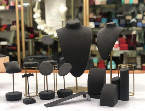 Microfiber jewelry display with metal holder for jewelry show counter store