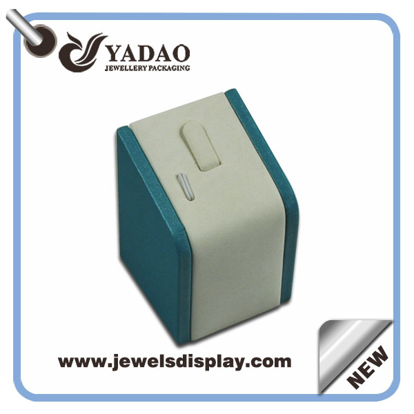 New arrival fashion PU leather ring holder with price pin for jewelry store or jewelry fair