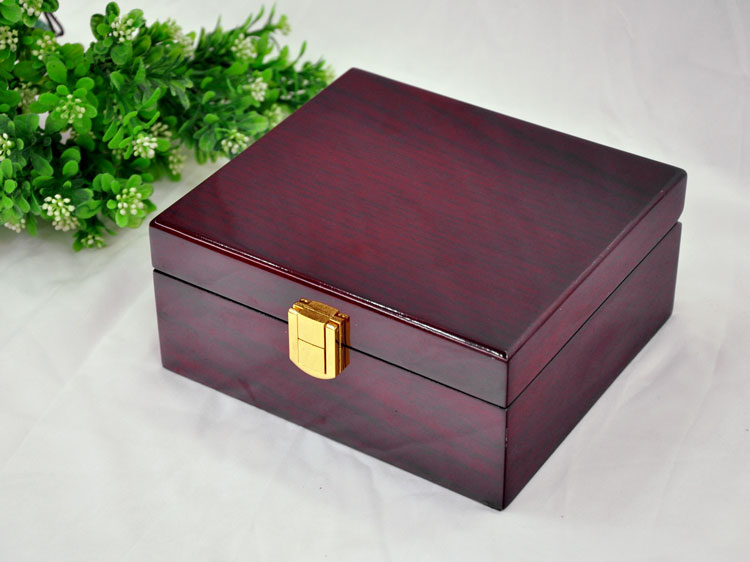 New intention! Wood jewelry display set wholesales with fashionable design for ring,earring, bracelet and pendant