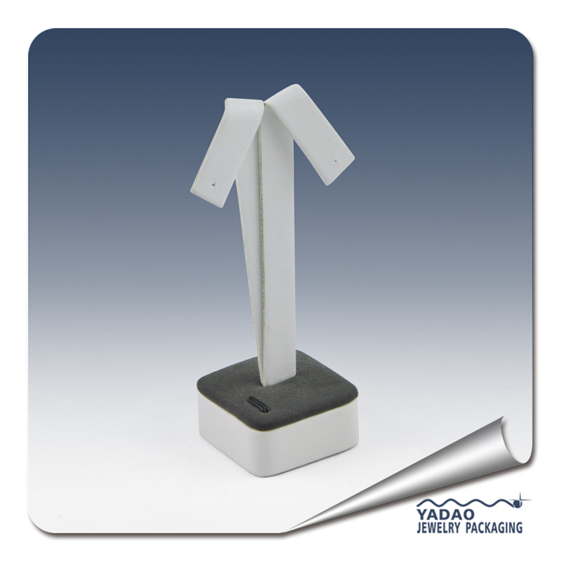 Wholesales Jewelry Display Stand MDF+ PU White Color PU Leather or White Color Velvet Earring Display Stand
