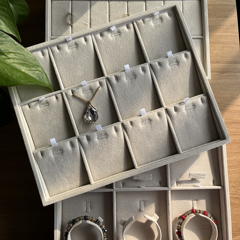 Yadao customized velvet tray stackable display tray for necklace with 12pcs moveable pads