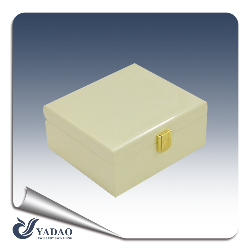 classic white lacquer finish wooden jewelry box with beautifully designed lock catch for bracelet ring earring and studs