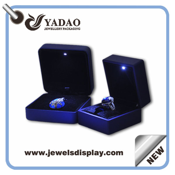 exquisite pretty sale by bulk with buttom price suqare/rectangle shape pastic/metal coated with pu leather LED jewelry box