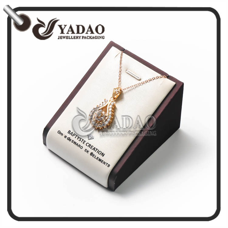 simple but luxury light foreign design customized single stands moq wholsale jewelry displays stands/pendant holder