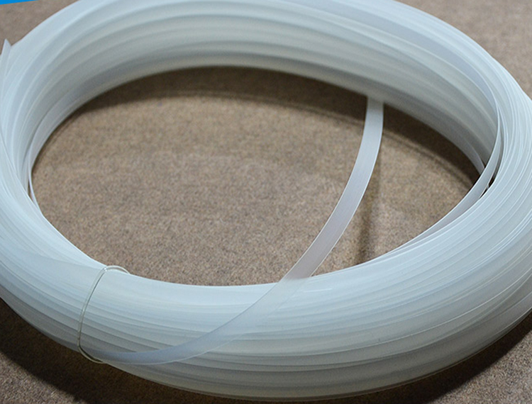 Chine Fabrication d'usine de désossage en plastique non coupé pour la couture, les robes de mariée, le soutien-gorge.