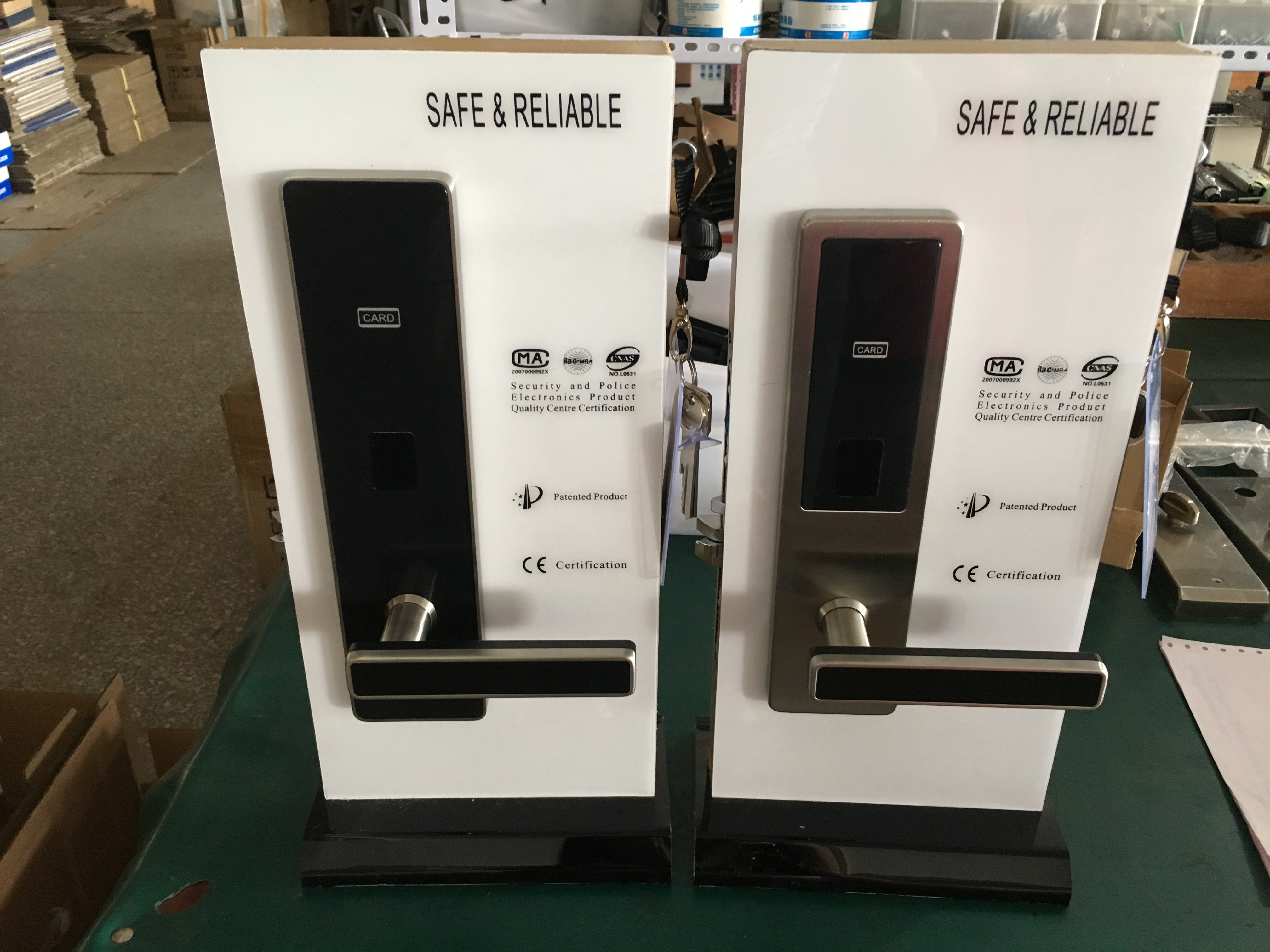 Hotel key card lock order sent to port