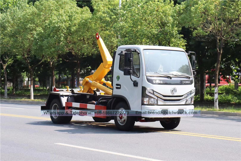 4x2 DFAC 5CBM Hook Lift Garbage Truck
