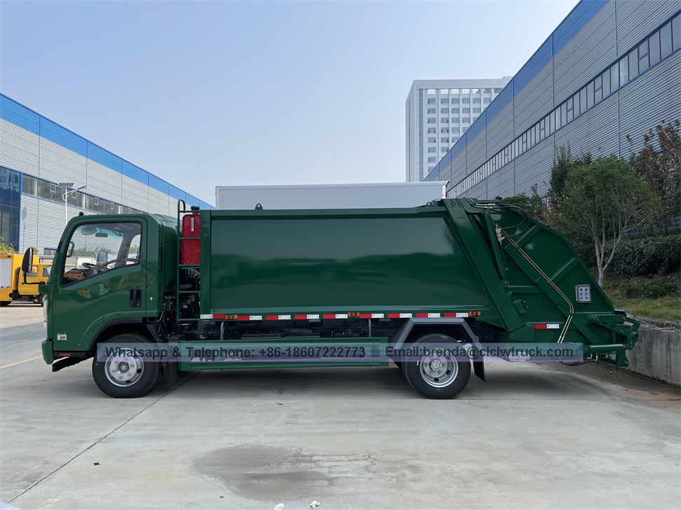 Camion de compacteur à ordures de 5cbm avec châssis Japon Isuzu Compacteur Camion à ordures Vente chaude