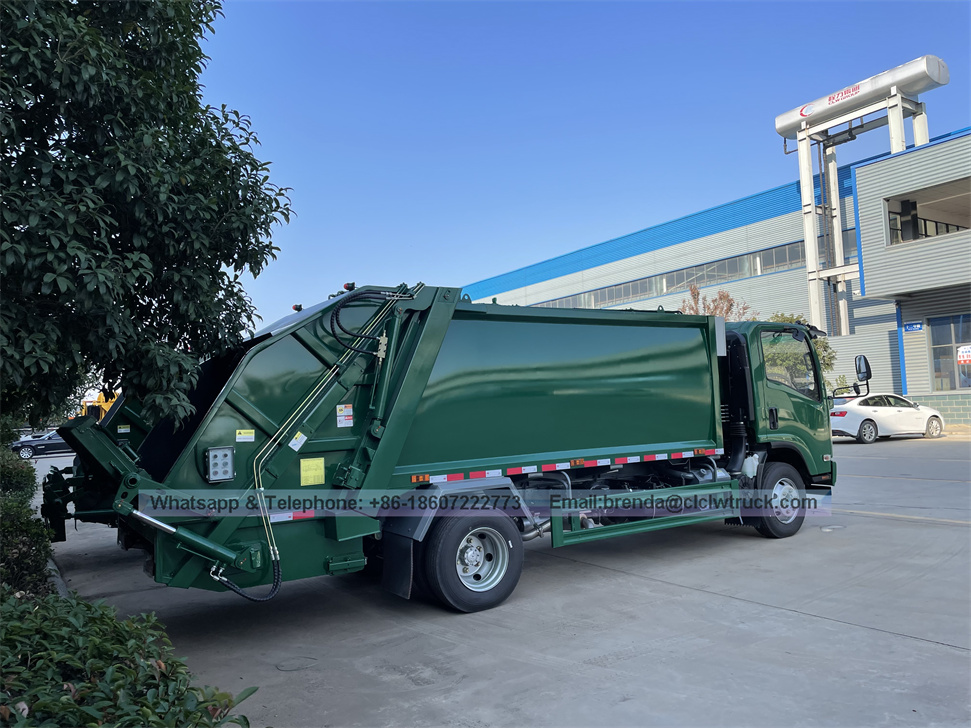 Camion de compacteur à ordures de 5cbm avec châssis Japon Isuzu Compacteur Camion à ordures Vente chaude