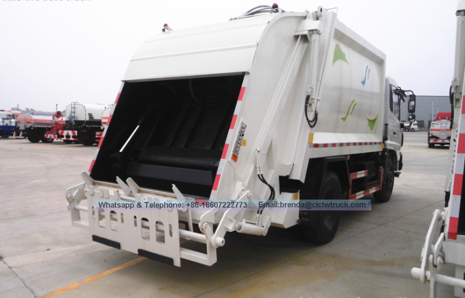 China 4x4 Dongfeng Kingrun 8 CBM Compactor Truck