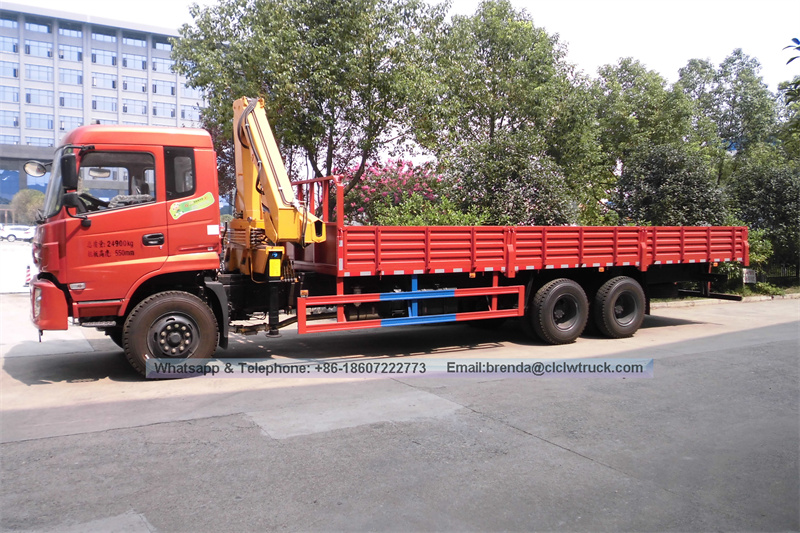 Trung Quốc Dongfeng 10-12 tấn thủy lực Truck Mounted Crane, Telescopic Boom Crane Truck Nhà cung cấp