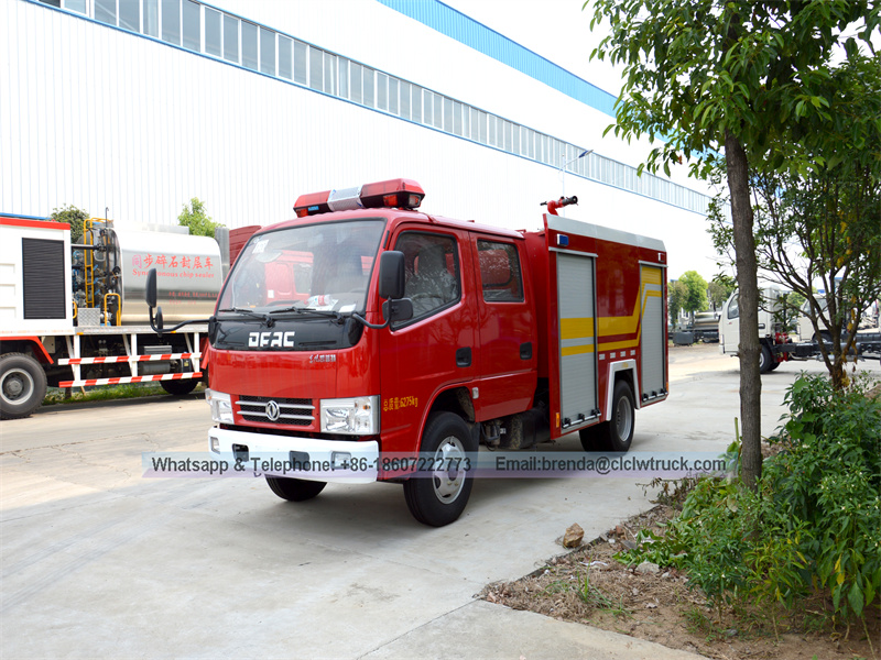 DFAC 4x2 Оригинальный производитель пожарный боевой грузовик с баком с водой 2000 л.
