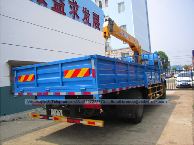 Dongfeng 4000 кг Самоходный XCMG кран, Китай Кран Производитель