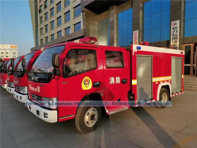 Dongfeng 4000Liter fournisseur de camion de pompiers Chine, 4X2 4CBM réservoir d'eau fabricant feu de camion de combat