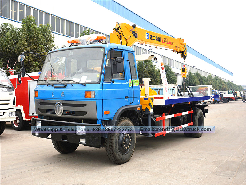 Dongfeng 4x2 5ton Tow Truck พร้อม 5Ton Crane Hot Sale