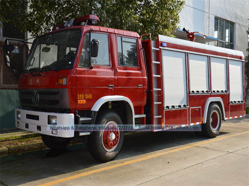 Dongfeng fire truck water capacity 5000liter,fire fighting truck foam capacity 2000liter,fire fighting truck price china