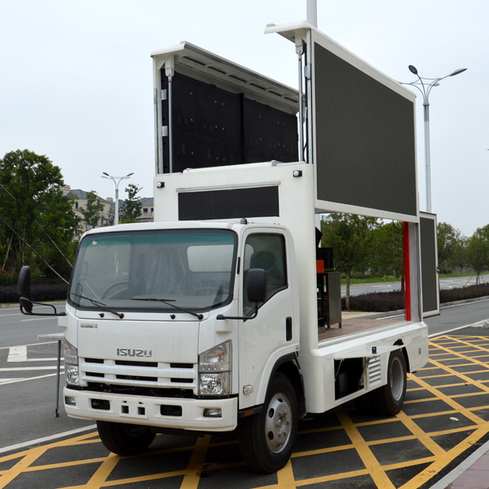 ISUZU BRAND双屏幕与P8屏幕模型移动led卡车