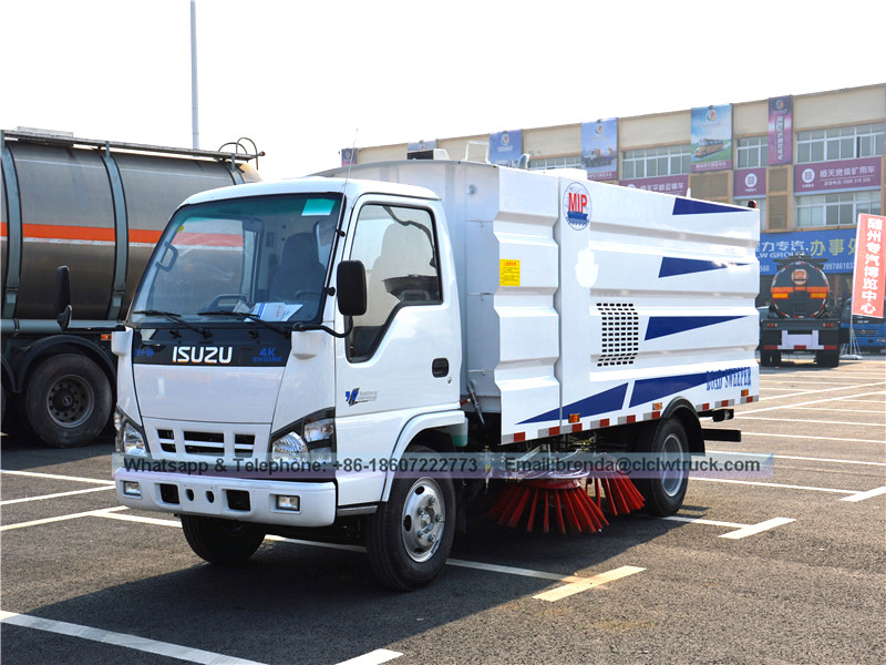 Camion de balayeur de route Isuzu japonais fabriqué en Chine