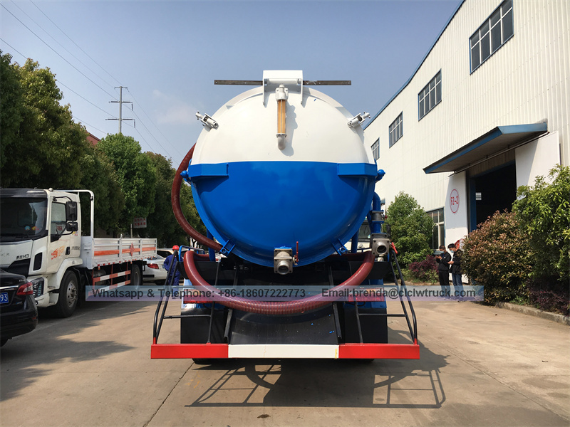 新的或二手Howo Dongfeng Foton 4x2污水真空吸力器卡车出售