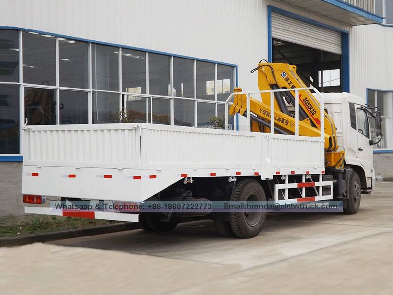 Dongfeng 8ton folding boom truck-mounted crane truck for sale