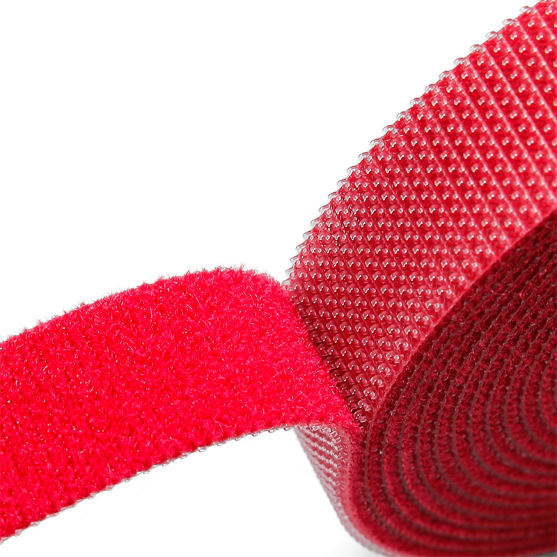 Attache de câble en nylon coloré