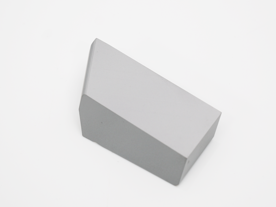 Verktyg för skärning av hårdmetall