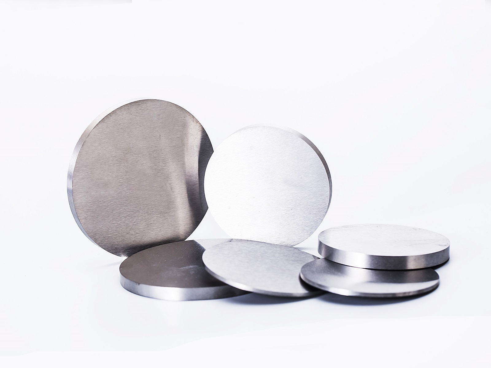 Cementerade karbidunderlag för PDC