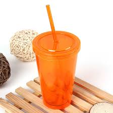 Taza plástica de fiesta con tapas