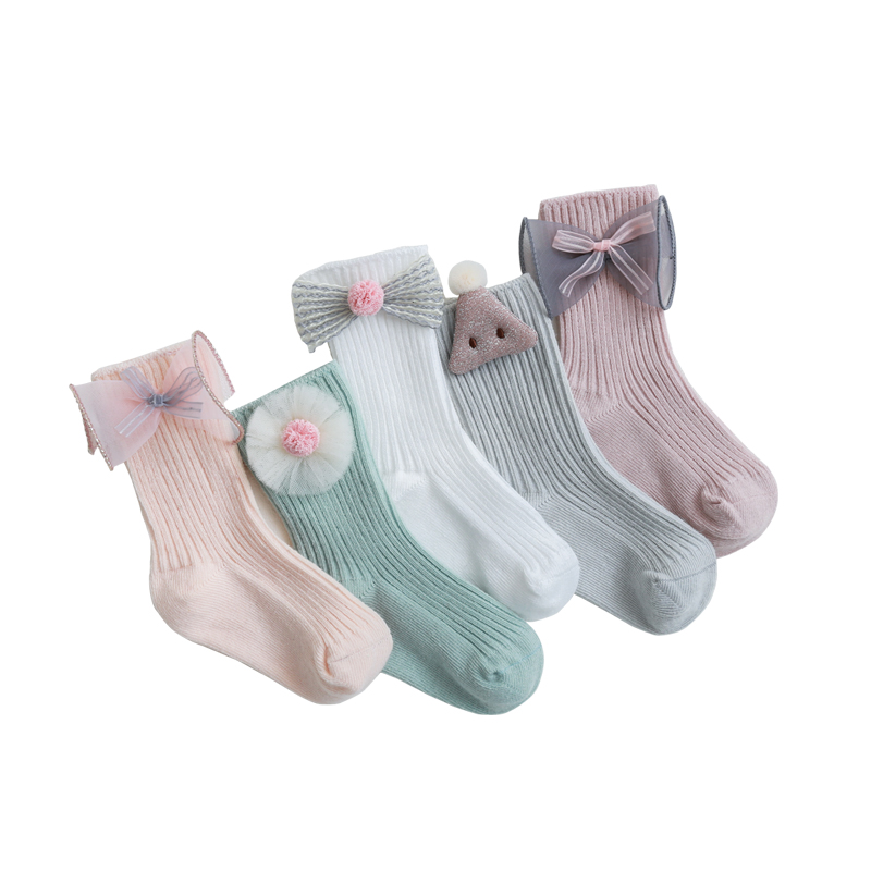 Neugeborenes Baby trifft Kleinkind-Strumpf-Baby-Mannschafts-Socken mit Griff für Kinder hart