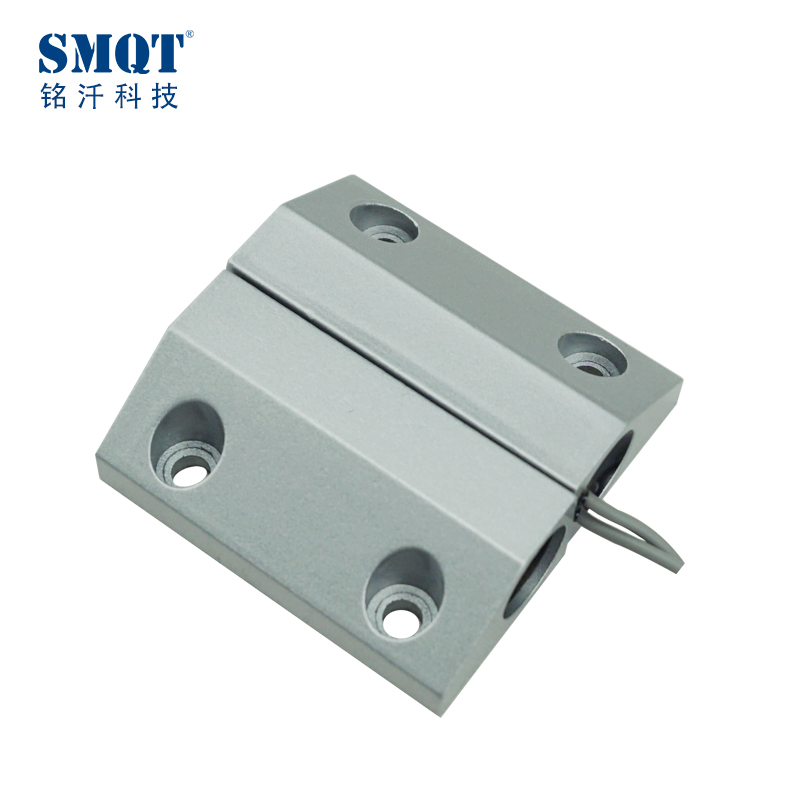 Metal magnetic contact sensor for metal fire door