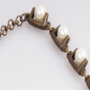 Fake White Pearl Beads Necklace Design