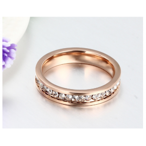 Hot Selling Wedding Pave Crystal Stainless Steel 18K Rose Gold Fashion Rings for Wemen