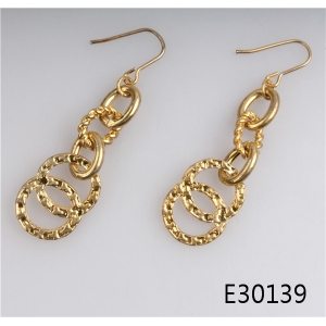 Round tanishq trendy couple heavy gold earrings designs E30139