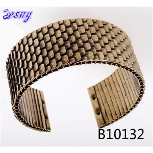 fashion fake gold plain metal cuff fish scale jewelry B10132