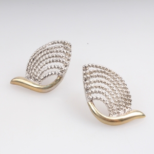 handmade silver ostrich wire animal shaped earrings E30059