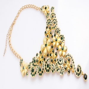 statement crystal flower vintage boutique pendant necklace N90077