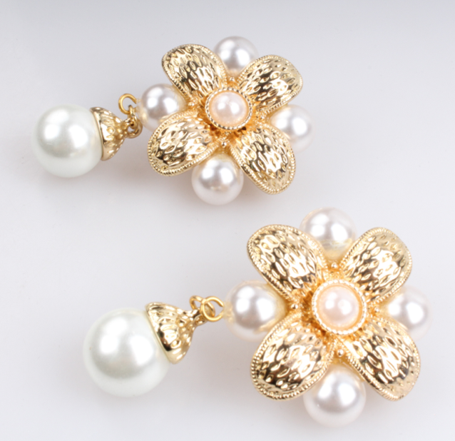 2018 Fashion Women Stud Peal Earring Gold Earring  For Women Classic