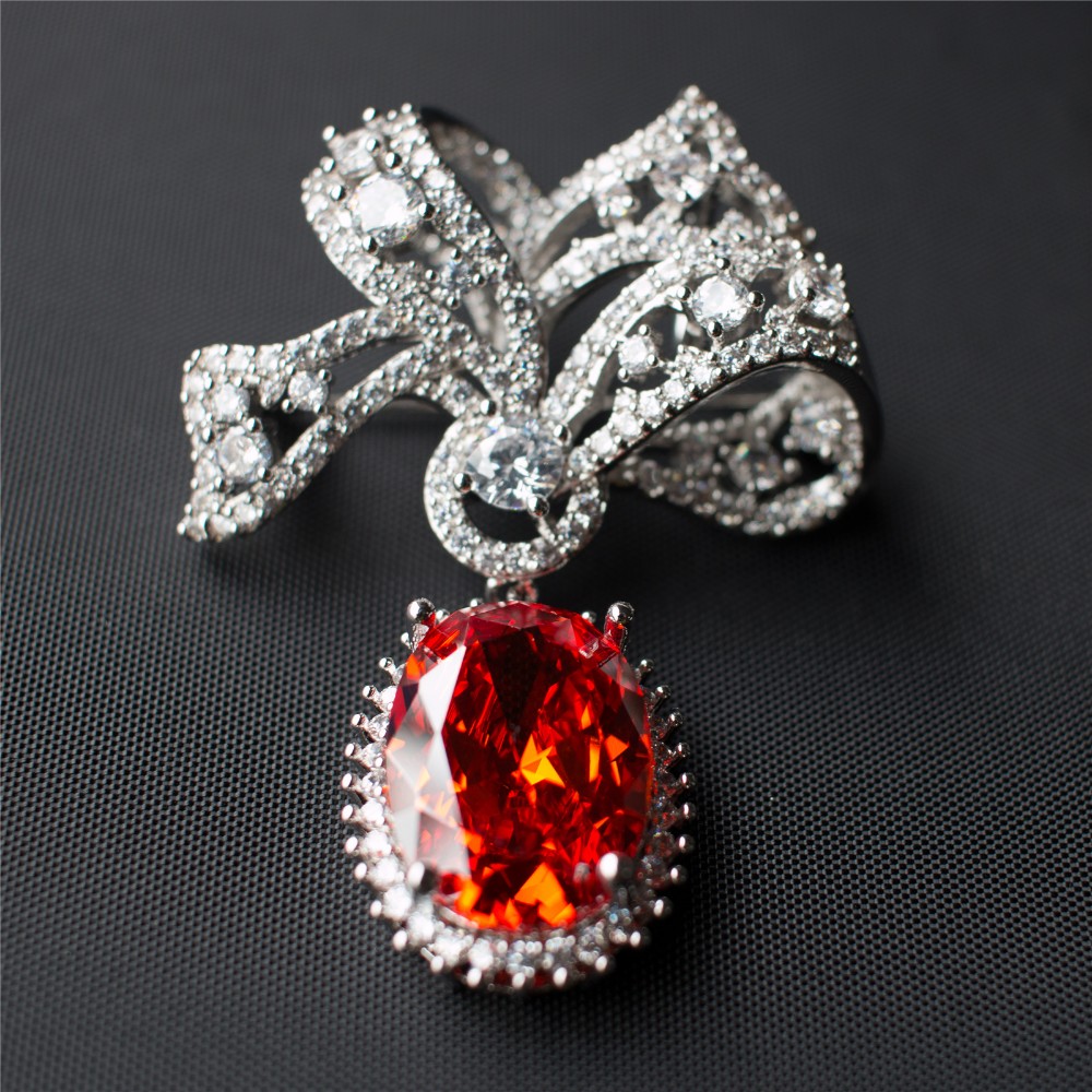 2018 New Design Hot Selling Latest Wholesale Colorful Crystal Rhinestone Crown Wedding Jewellery Brooch