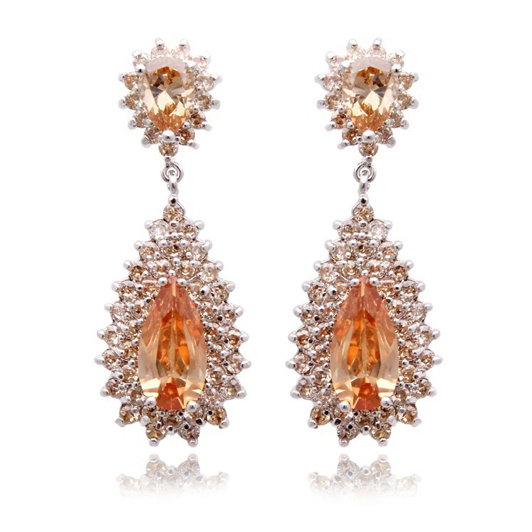 Customized Wholesale Earrings Hot Sale Retro Vintage Alloy Copper Women Silver Golden Pierced Zircon Earrings love heart